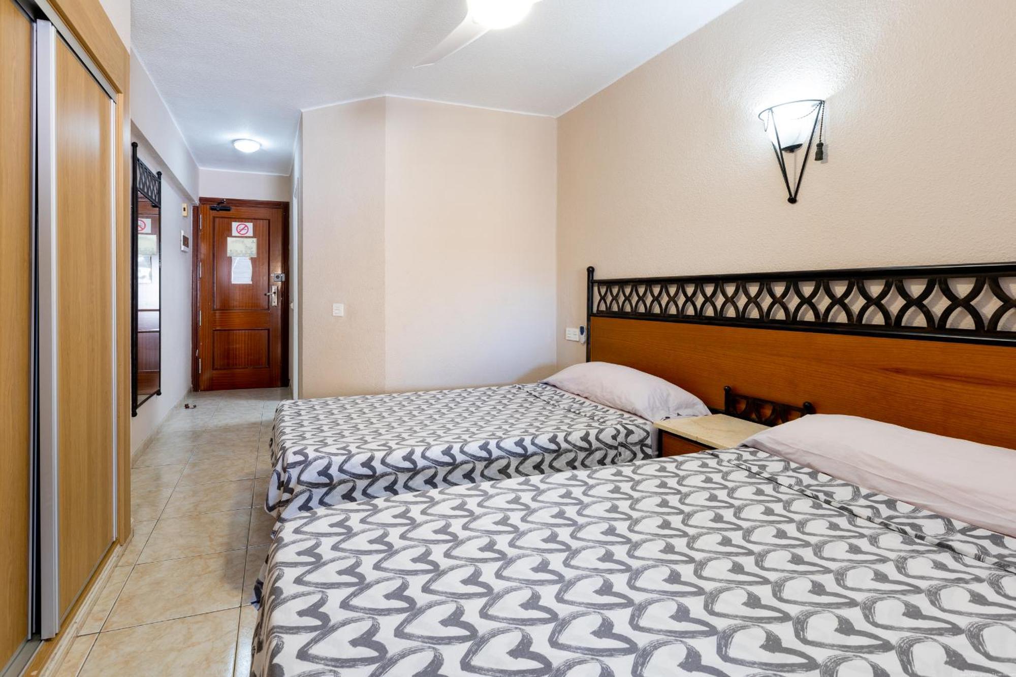 Studio In San Eugenio Адехе Экстерьер фото