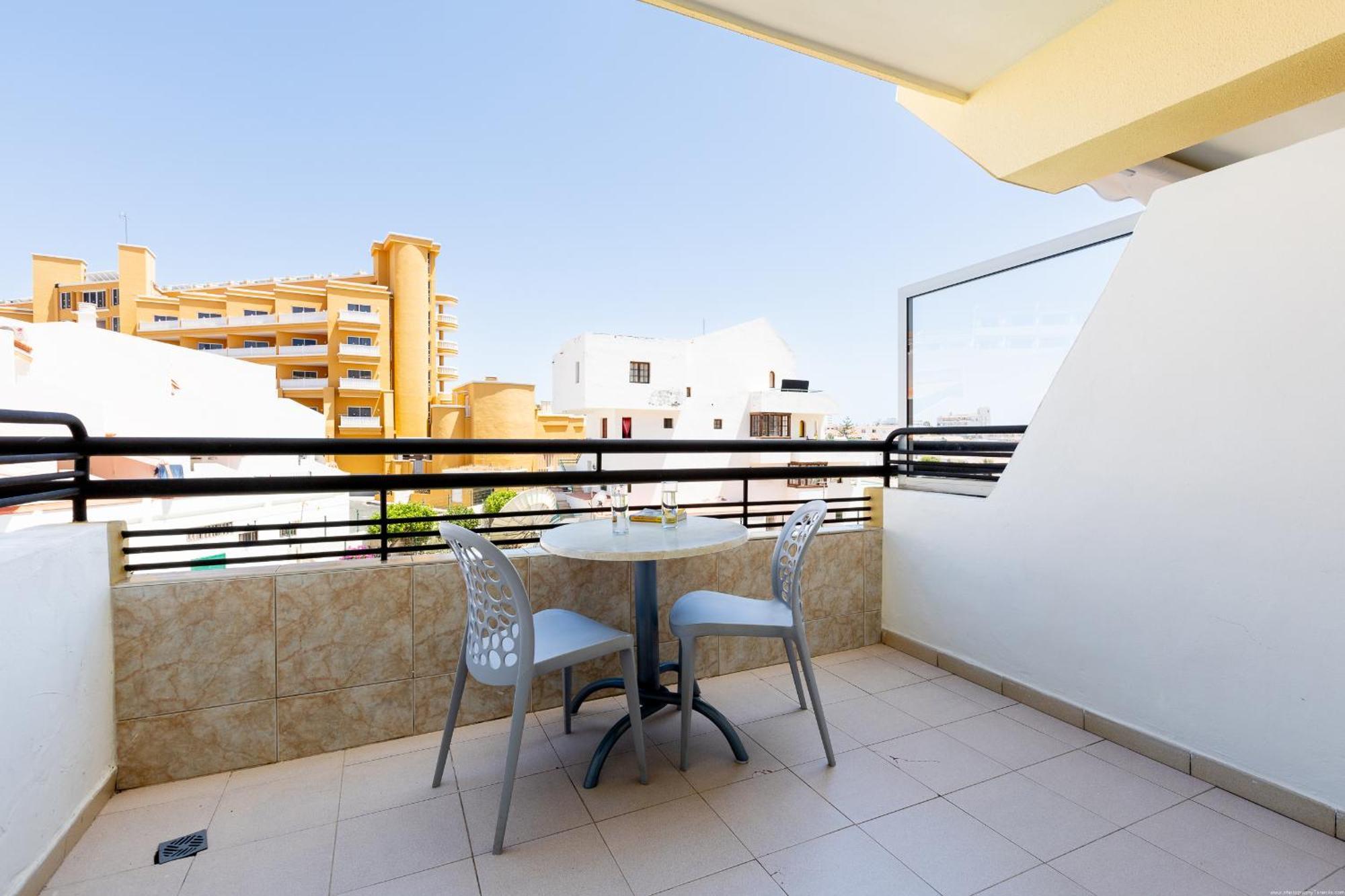 Studio In San Eugenio Адехе Экстерьер фото