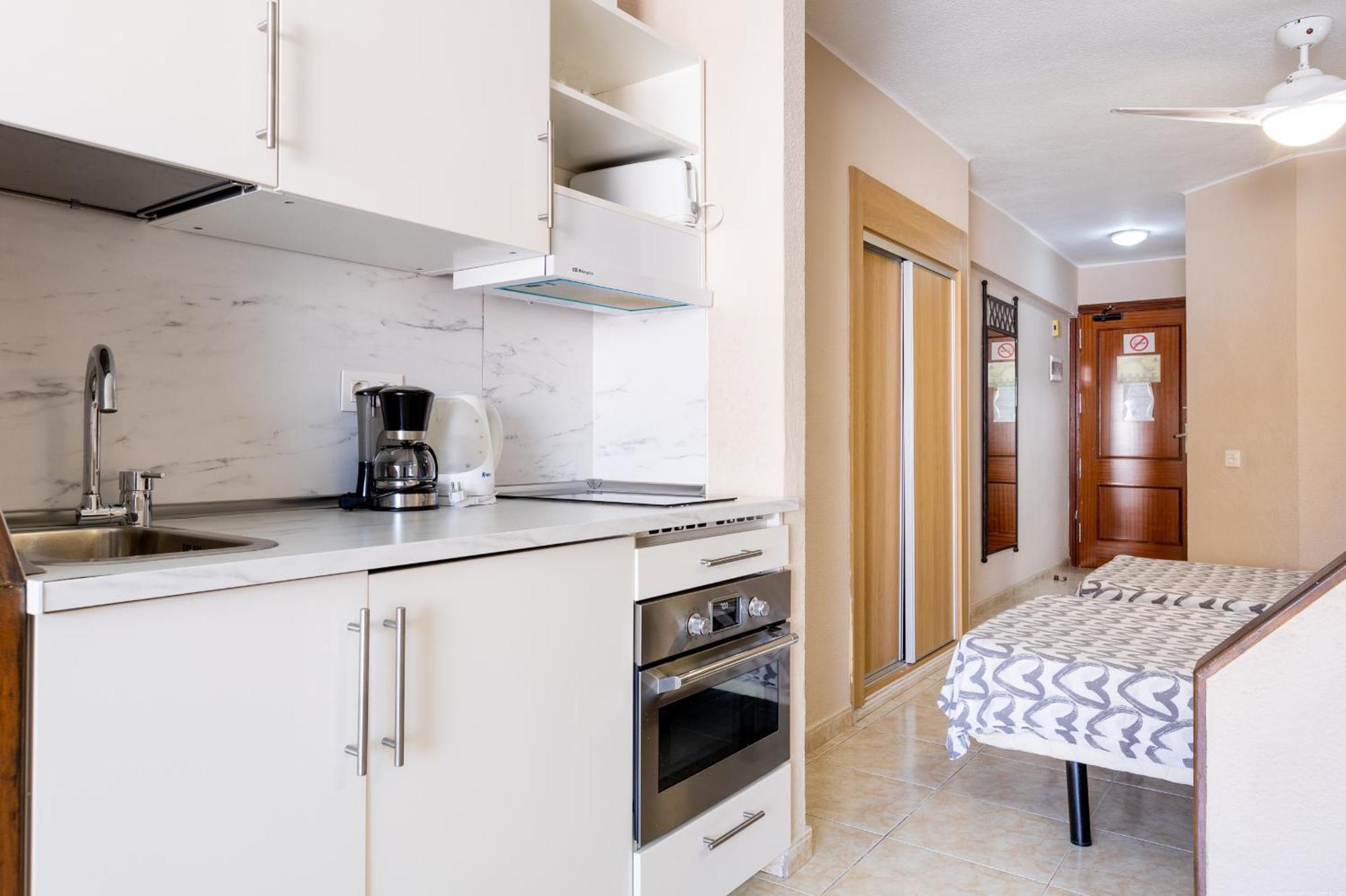 Studio In San Eugenio Адехе Экстерьер фото